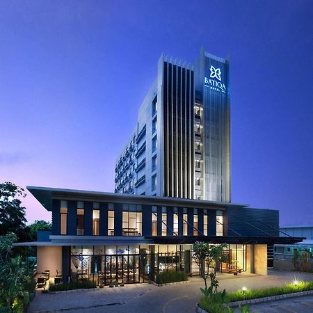 Batiqa Hotel Cirebon Luaran gambar